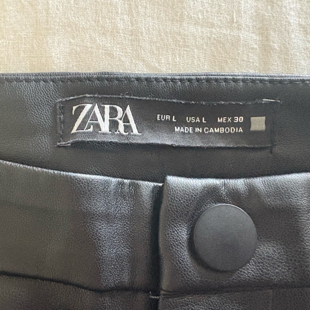 Zara Faux Leather Pants - Picture 7 of 8